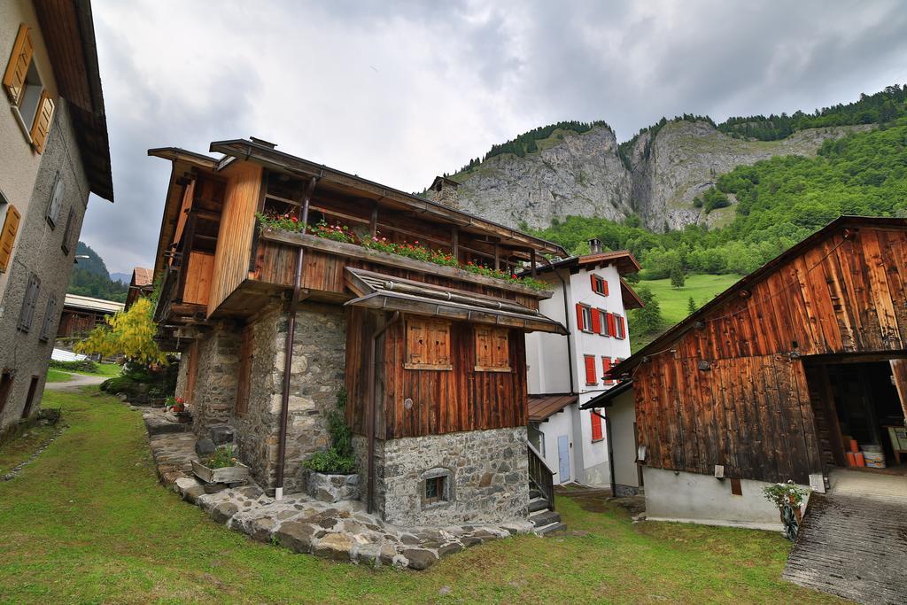 Alpenhotel La Montanara Рокка-Пьеторе Экстерьер фото