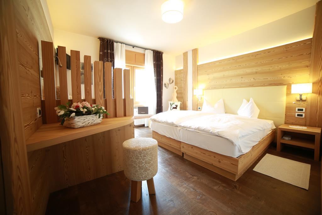 Alpenhotel La Montanara Рокка-Пьеторе Номер фото