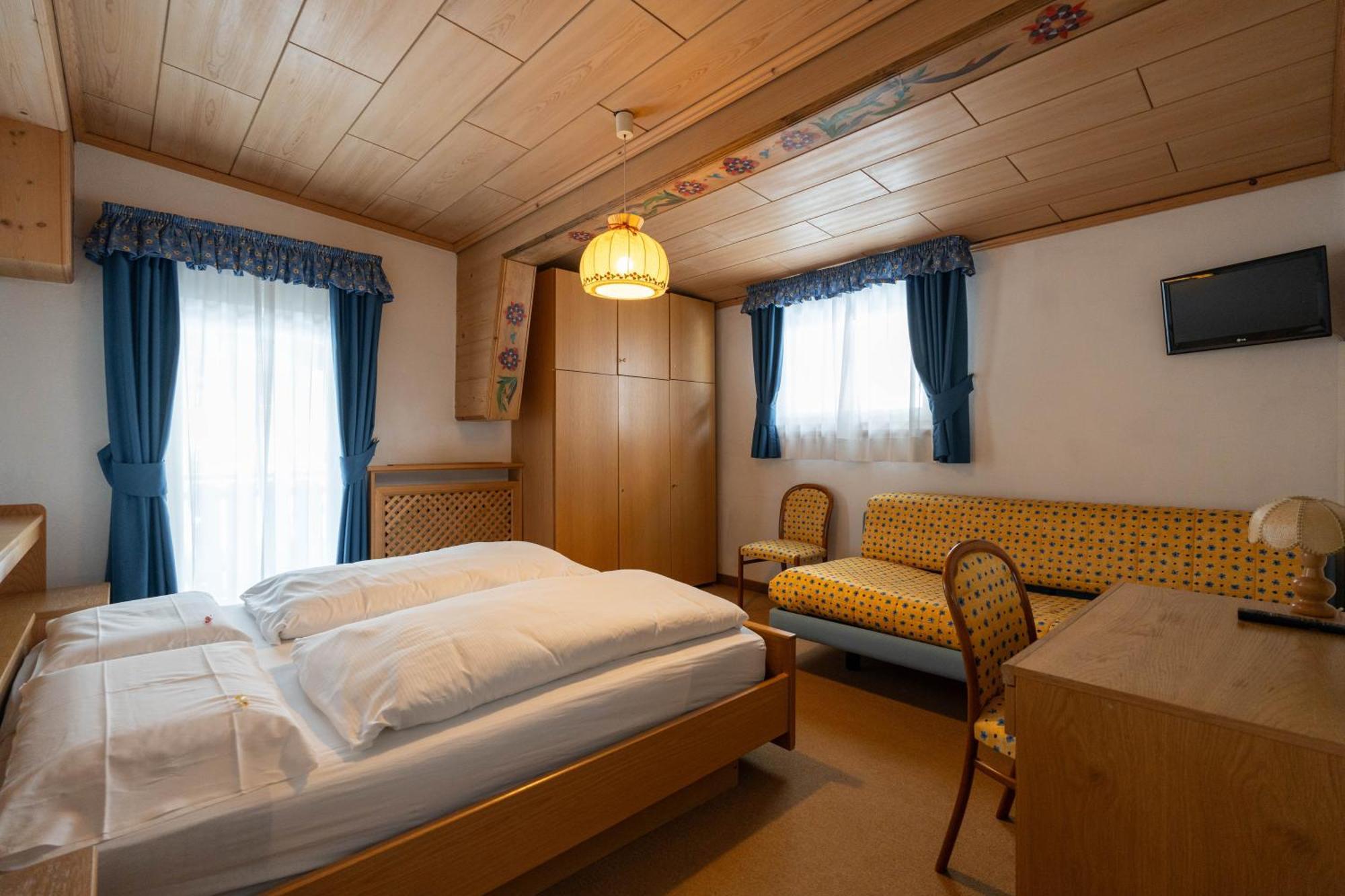 Alpenhotel La Montanara Рокка-Пьеторе Экстерьер фото